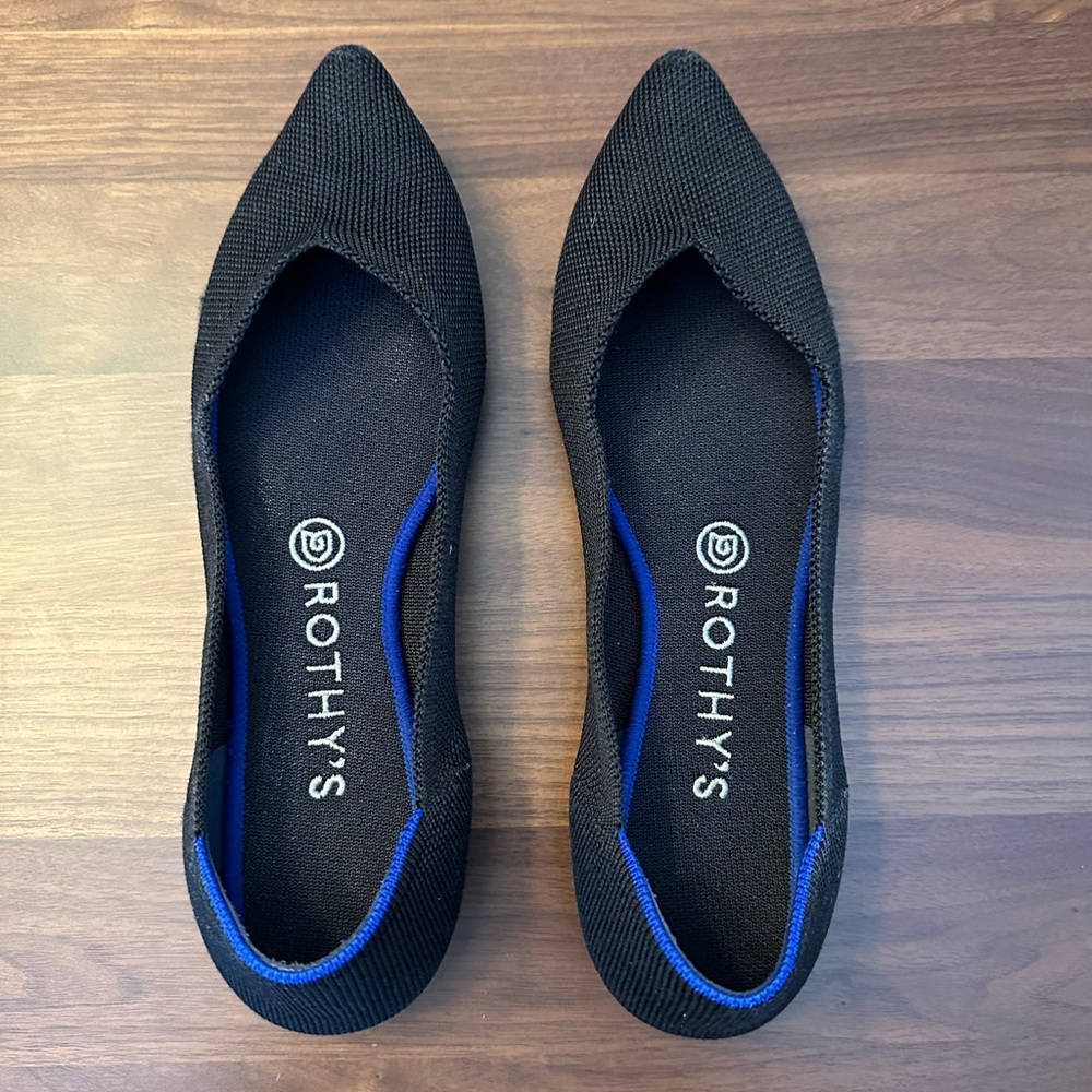 Rothys The Point flat in black